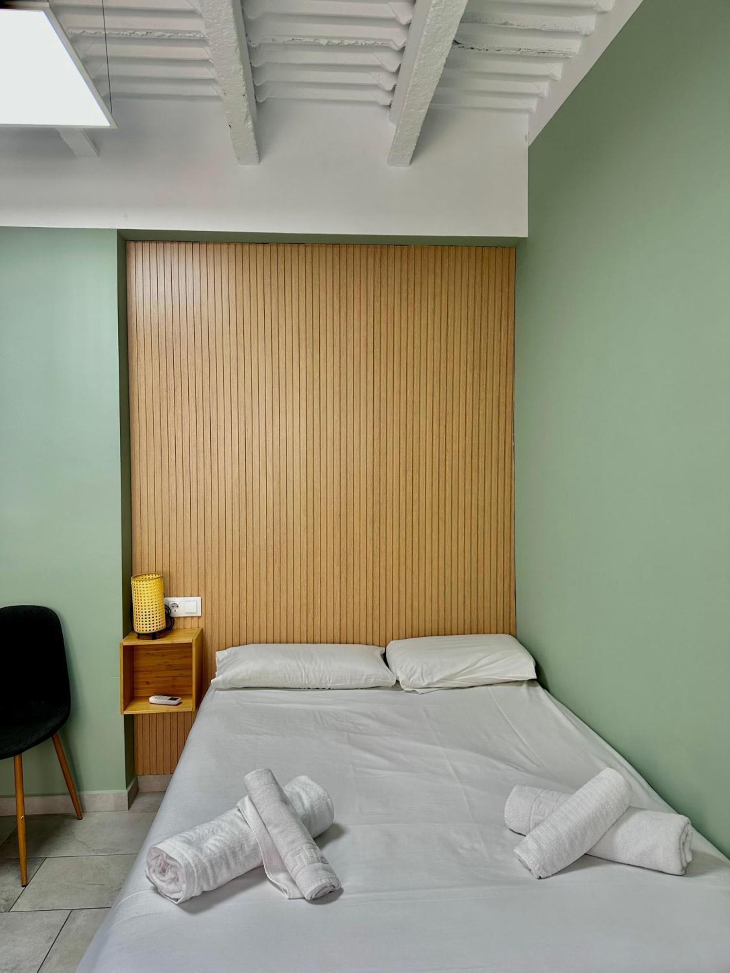 Lovely Studio Apartment マラガ エクステリア 写真